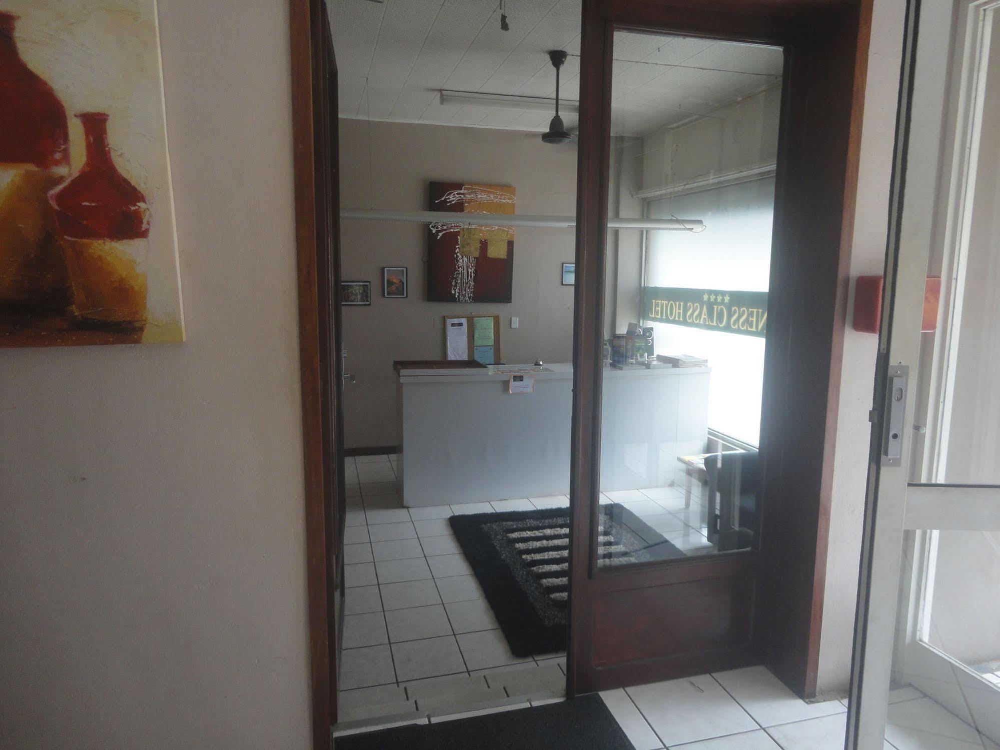 Hotel Olympic Port Vila Eksteriør billede